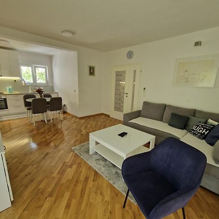 Villa Tamara With Garden And River View - Free Private Parking - Garage Mostar Extérieur photo